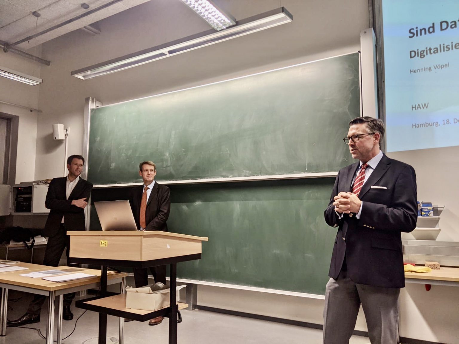 Prof. Dr. Christian Decker – Books – Teaching – E-Learning – Projects